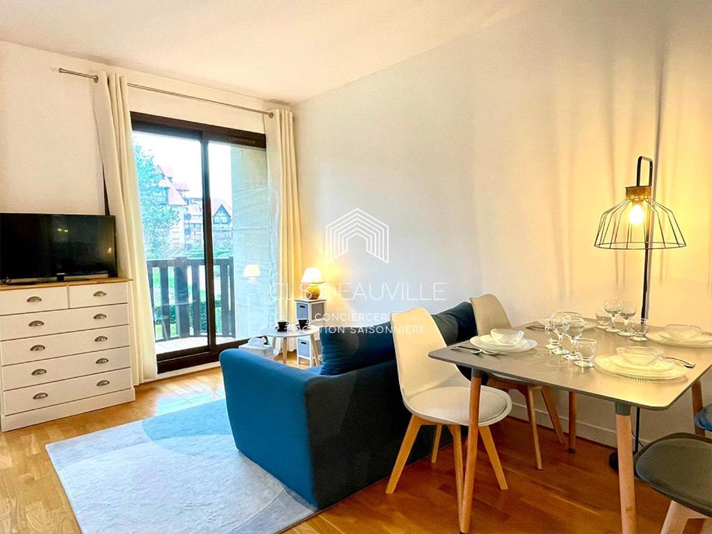 Studio 1 Gainsbourg C.L.S Довиль Экстерьер фото